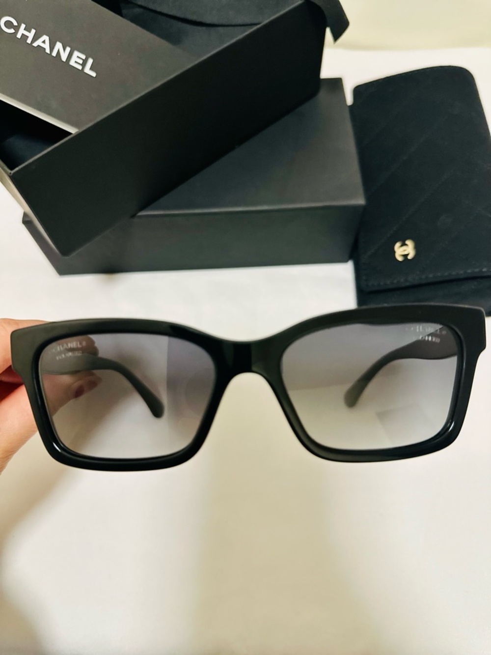 CHANEL Black Sunglasses with Dark Gradient Lenses and Quilted Case style 5417 - Picture 2 of 11